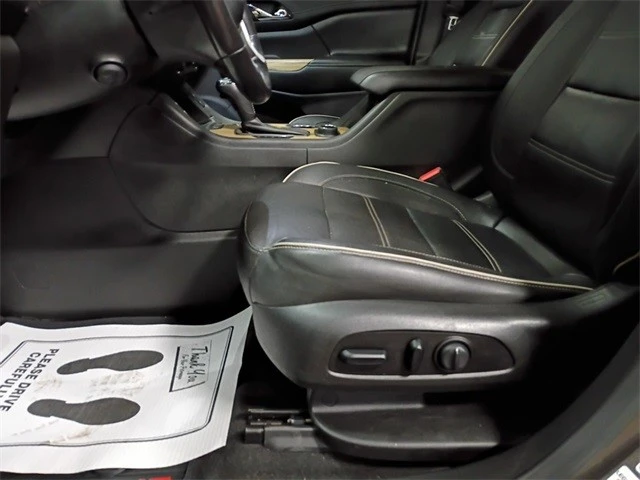 2019 GMC Acadia - Image 12 of 21