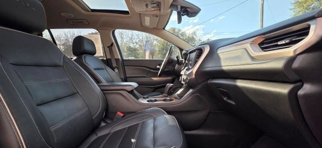 2019 GMC Acadia - Image 14 of 21