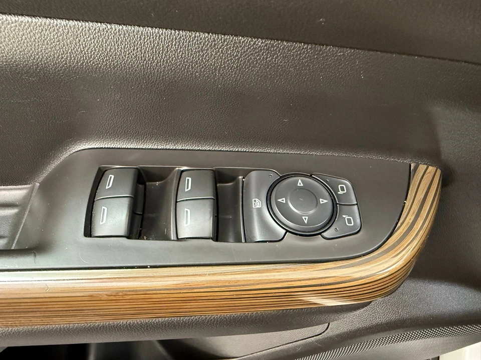 2019 GMC Acadia - Image 12 of 21