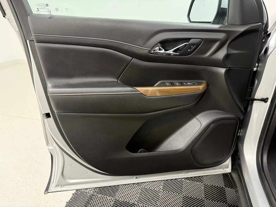 2019 GMC Acadia - Image 11 of 21