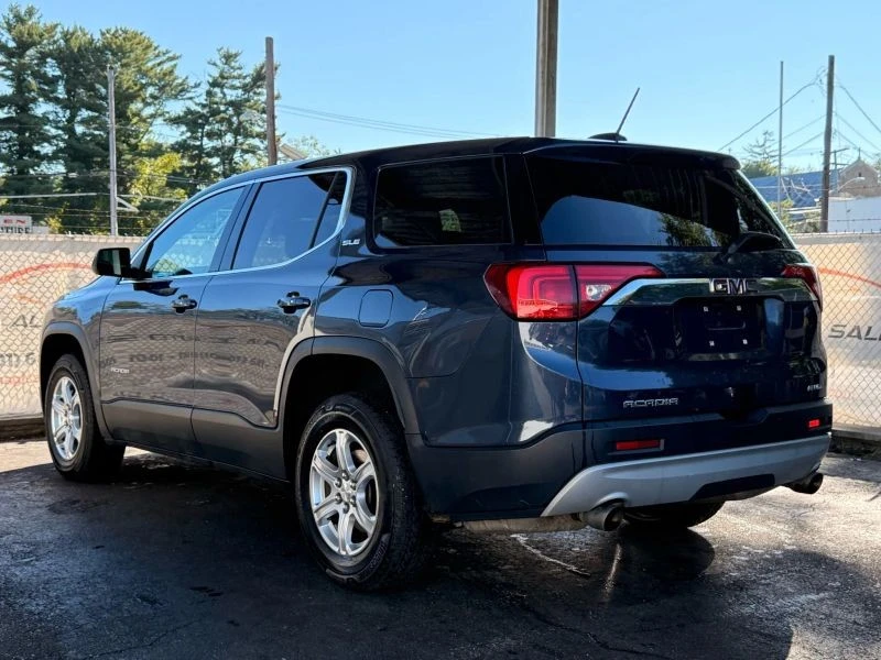 2019 GMC Acadia - Image 9 of 12