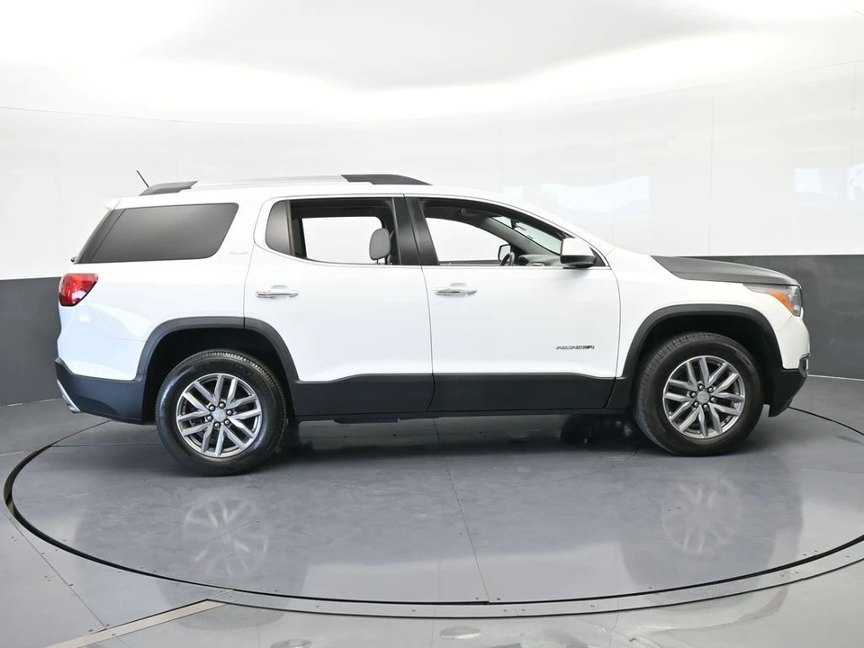2019 GMC Acadia - Image 7 of 12