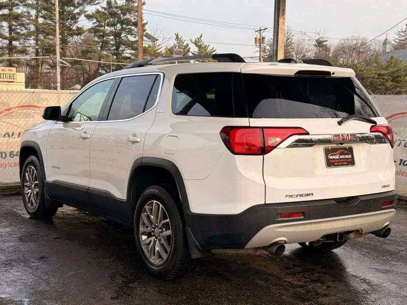 2019 GMC Acadia - Image 9 of 12