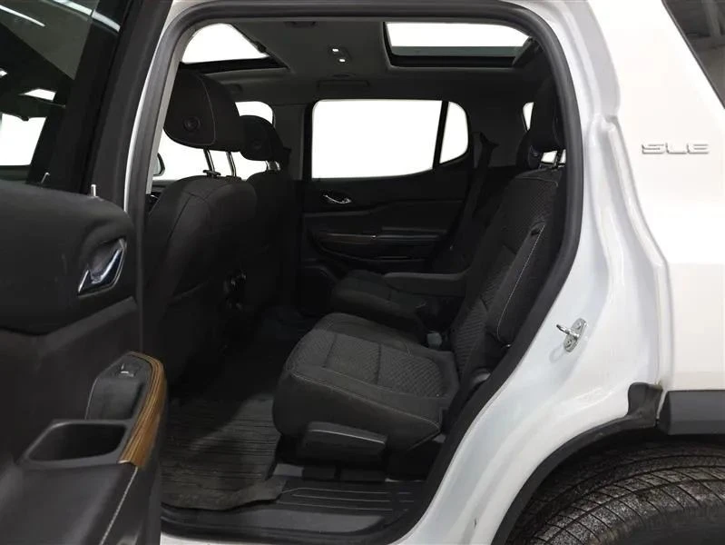 2019 GMC Acadia - Image 10 of 12