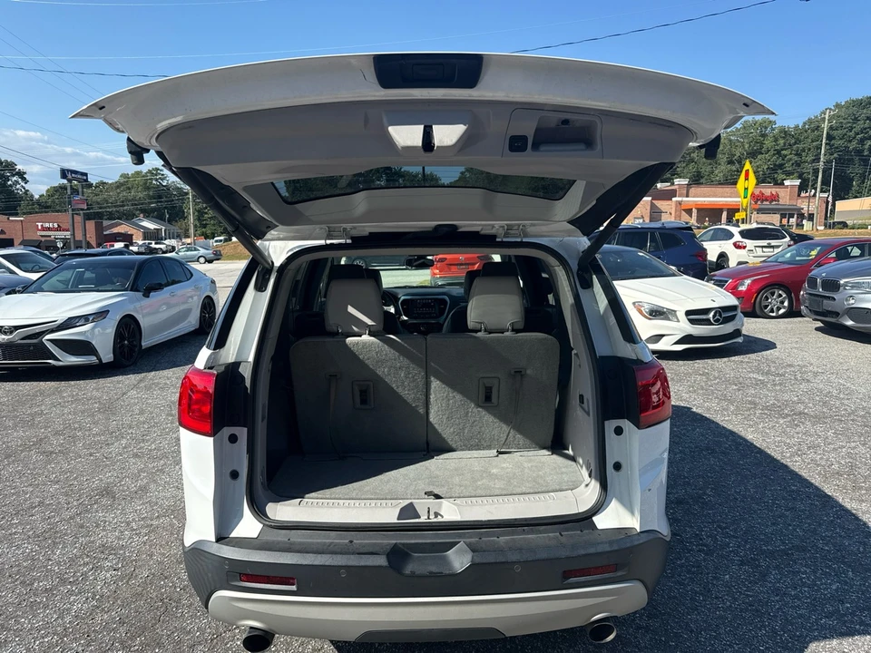 2019 GMC Acadia - Image 18 of 21