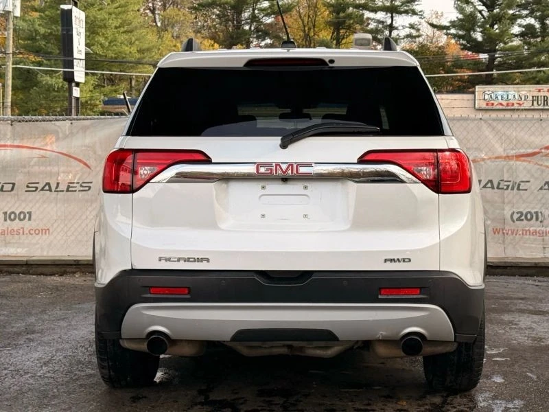 2019 GMC Acadia - Image 10 of 12