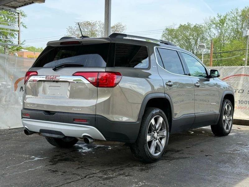 2019 GMC Acadia - Image 9 of 12