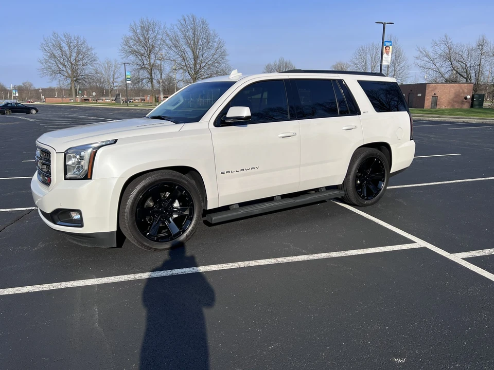2019 GMC Yukon 4th Gen - Image 19 of 31
