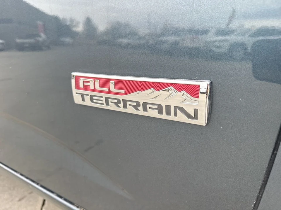 2019 GMC Canyon 2nd Gen - Image 9 of 12