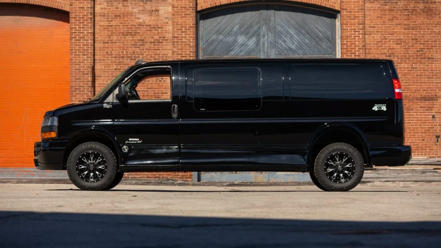 2019 GMC Savana - Image 2 of 31