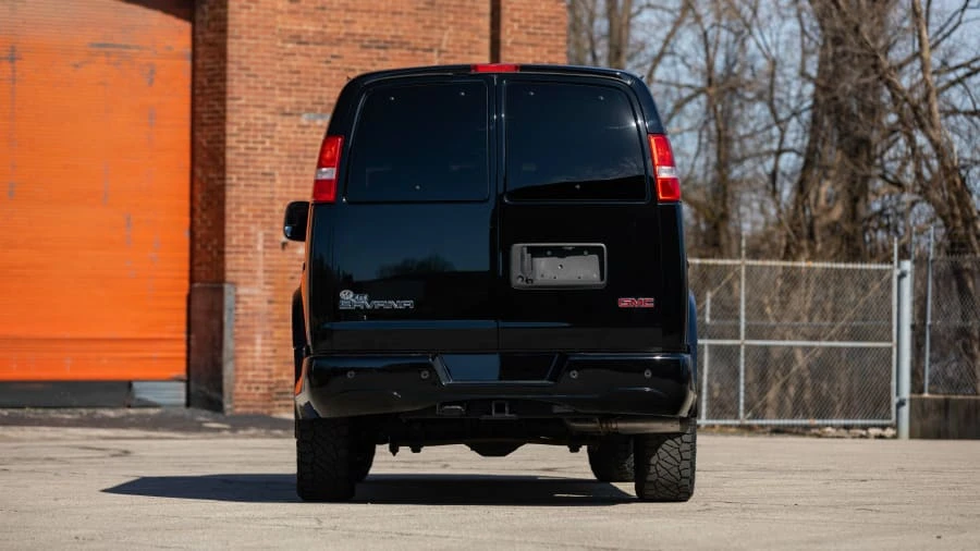 2019 GMC Savana - Image 20 of 31