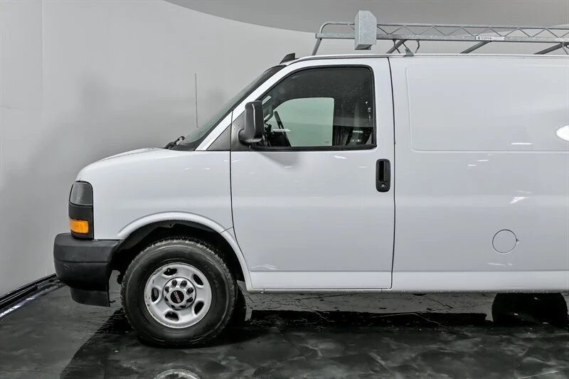 2019 GMC Savana - Image 6 of 21