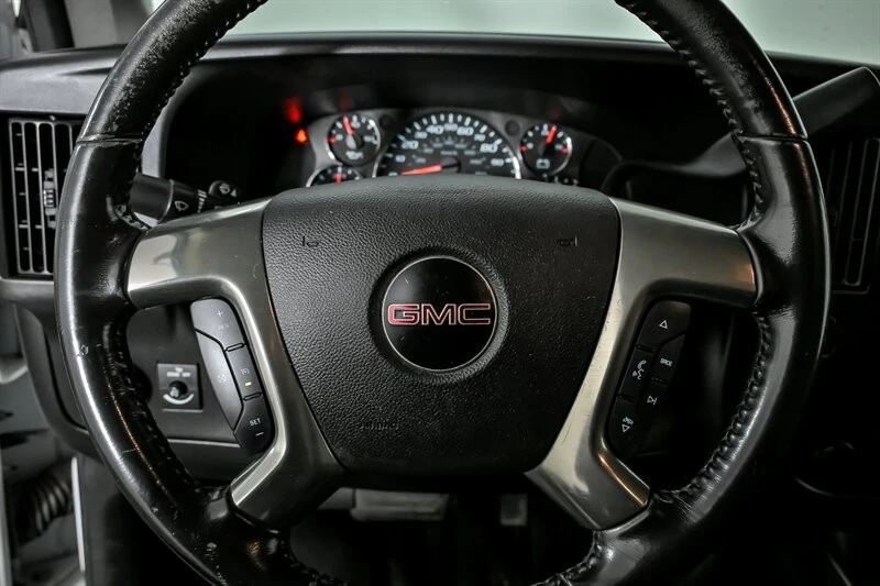 2019 GMC Savana - Image 19 of 21