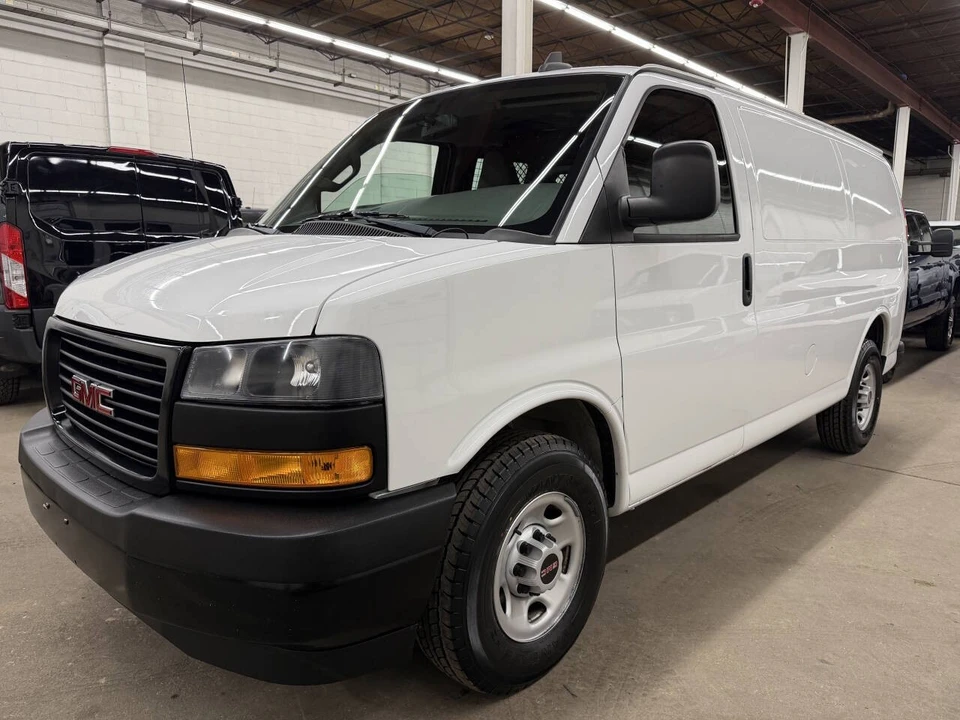 2019 GMC Savana - Image 3 of 12