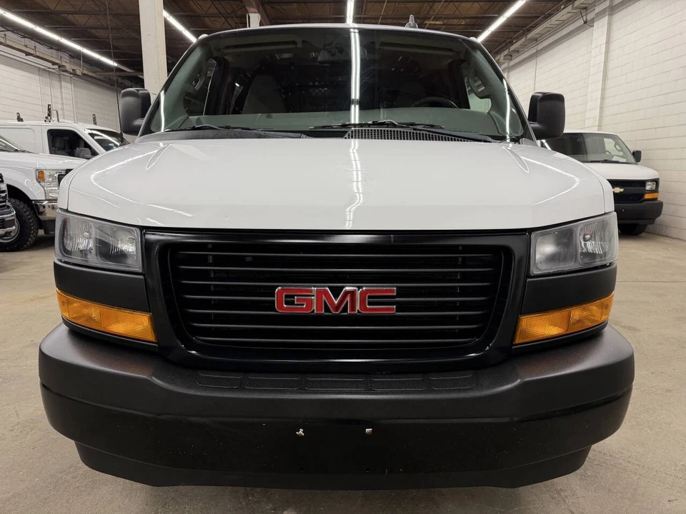 2019 GMC Savana - Image 12 of 12