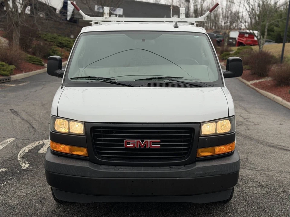 2019 GMC Savana - Image 3 of 19
