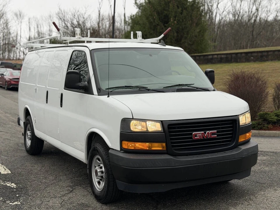 2019 GMC Savana - Image 4 of 19
