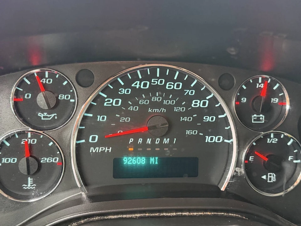 2019 GMC Savana - Image 18 of 19