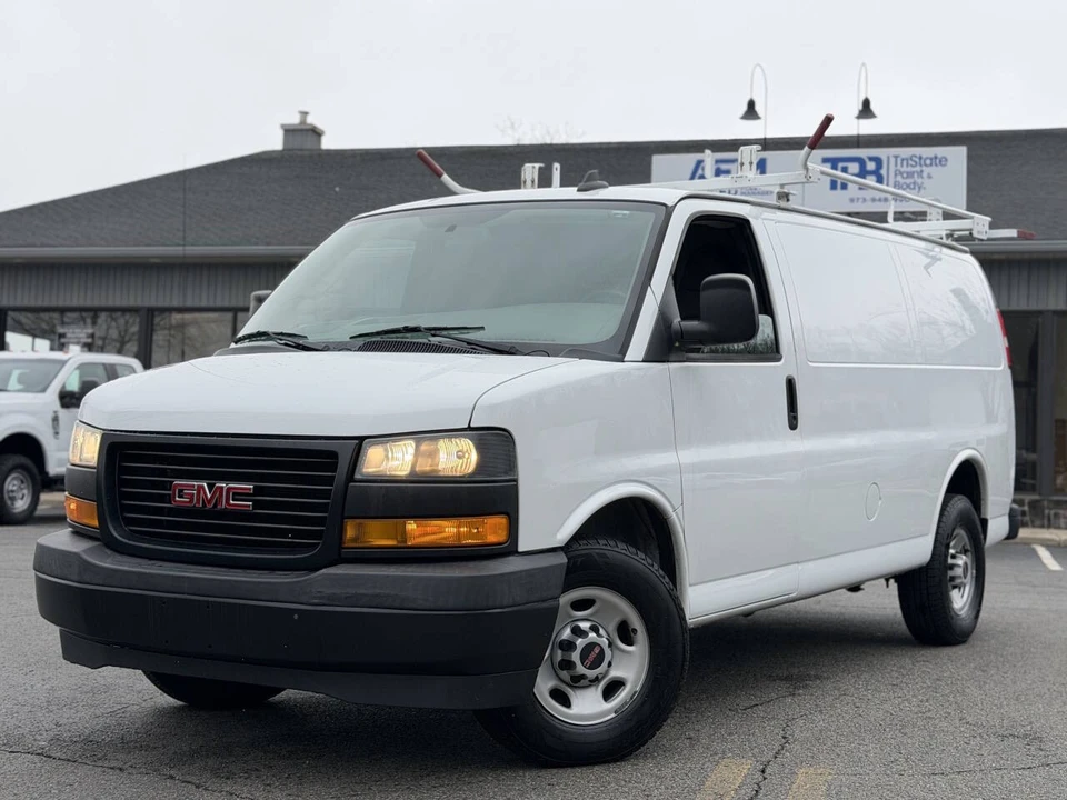 2019 GMC Savana - Image 2 of 19