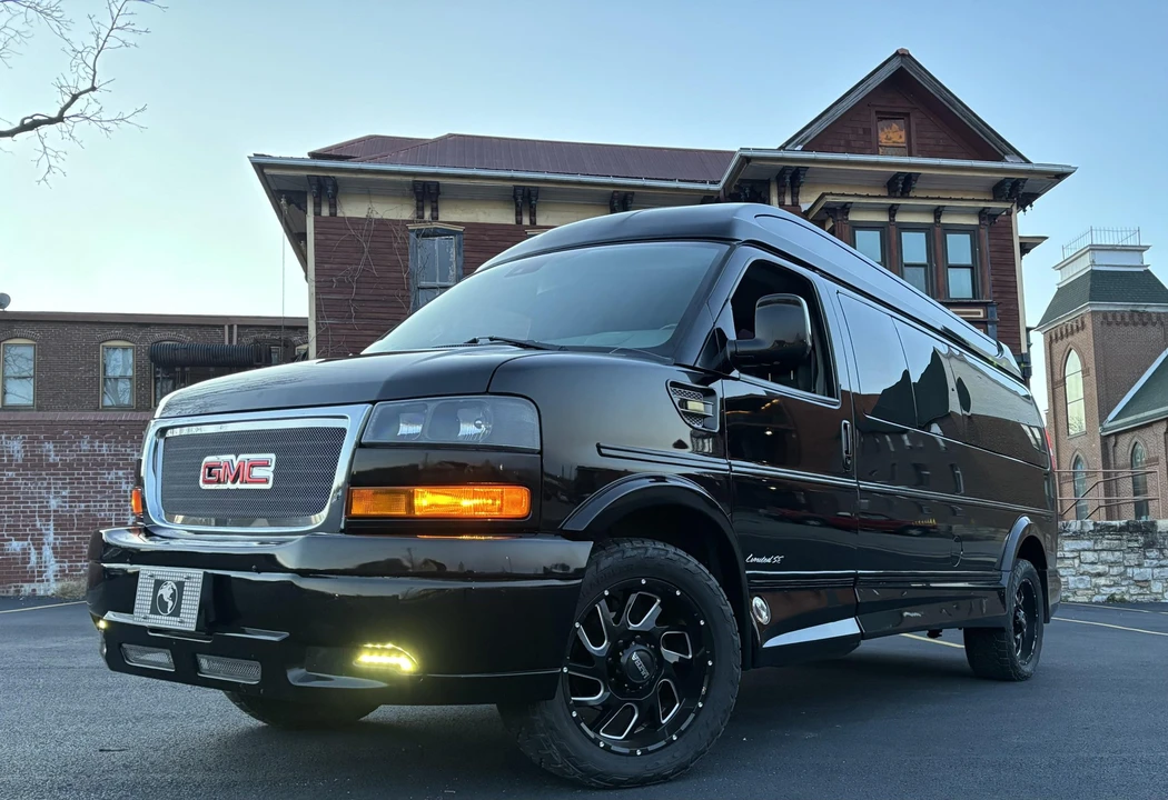 2019 GMC Savana - Image 23 of 31