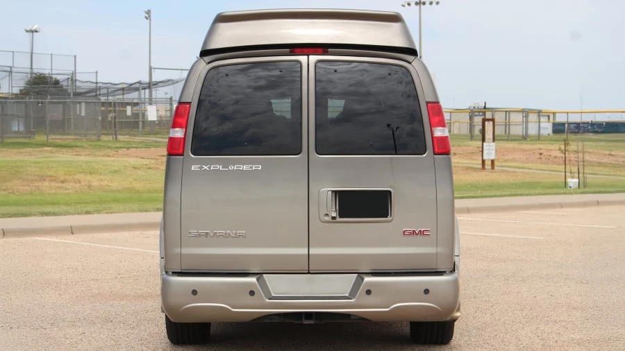 2019 GMC Savana - Image 5 of 27