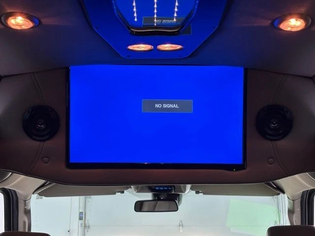 2019 GMC Savana - Image 4 of 21