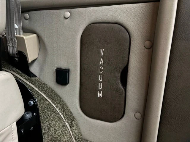 2019 GMC Savana - Image 13 of 21