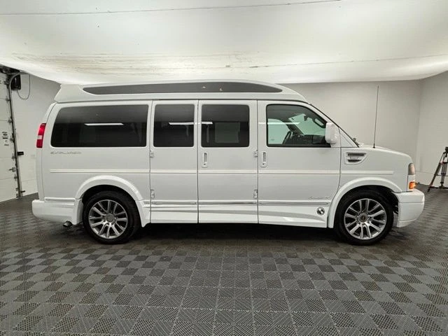 2019 GMC Savana - Image 6 of 21