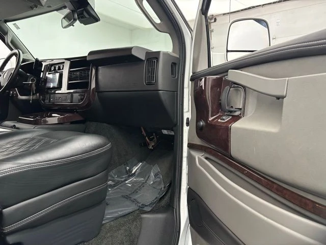 2019 GMC Savana - Image 20 of 21