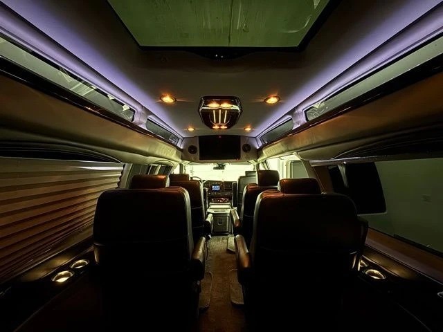 2019 GMC Savana - Image 3 of 21