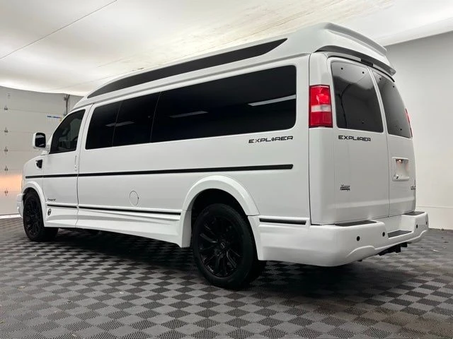 2019 GMC Savana - Image 12 of 21