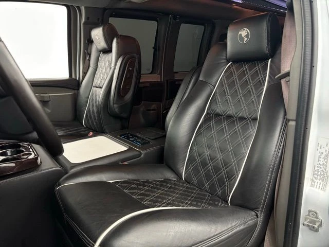 2019 GMC Savana - Image 19 of 21