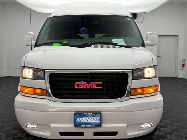 2019 GMC Savana - Image 5 of 21