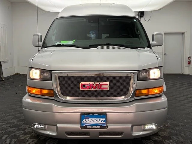2019 GMC Savana - Image 16 of 21