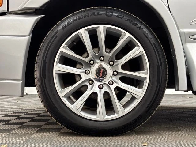 2019 GMC Savana - Image 17 of 21