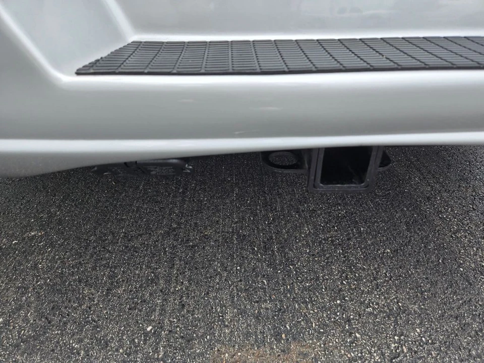 2019 GMC Savana - Image 5 of 21