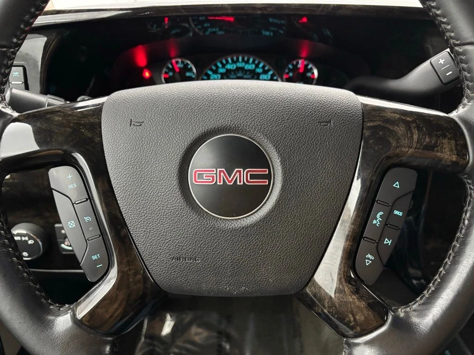 2019 GMC Savana - Image 14 of 21