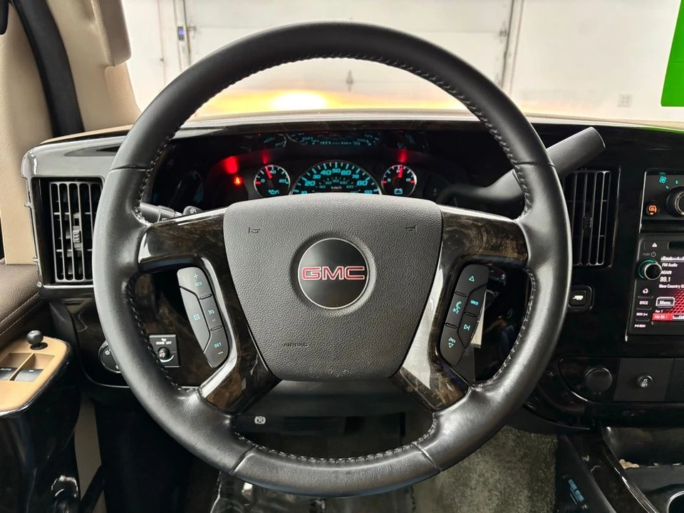 2019 GMC Savana - Image 13 of 21