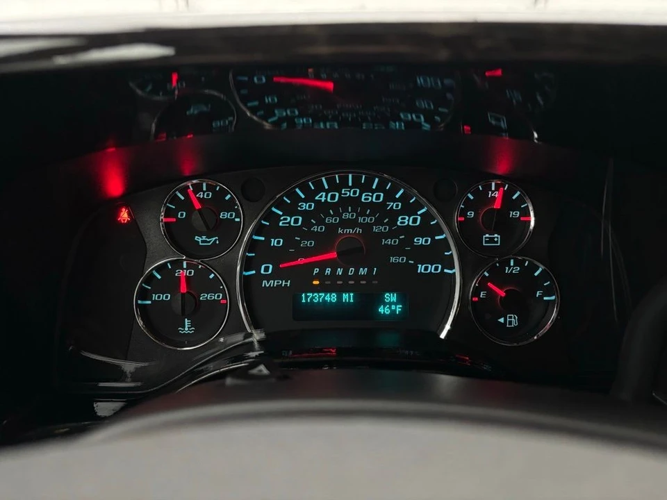 2019 GMC Savana - Image 15 of 21