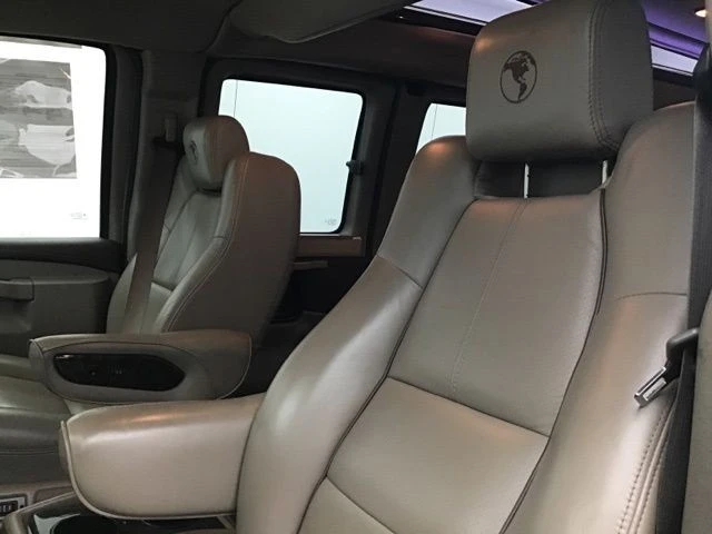 2019 GMC Savana - Image 19 of 21