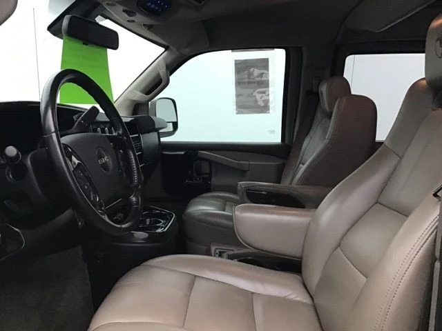2019 GMC Savana - Image 18 of 21