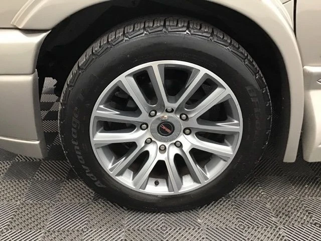 2019 GMC Savana - Image 15 of 21