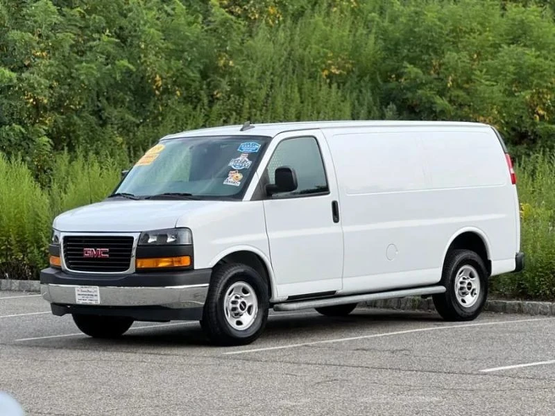 2019 GMC Savana - Image 4 of 12