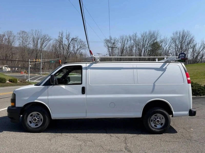 2019 GMC Savana - Image 12 of 12