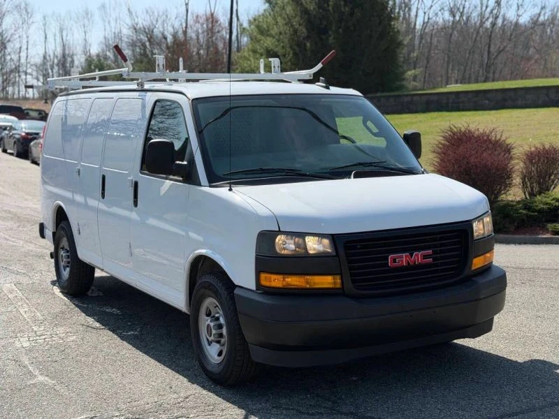 2019 GMC Savana - Image 4 of 12