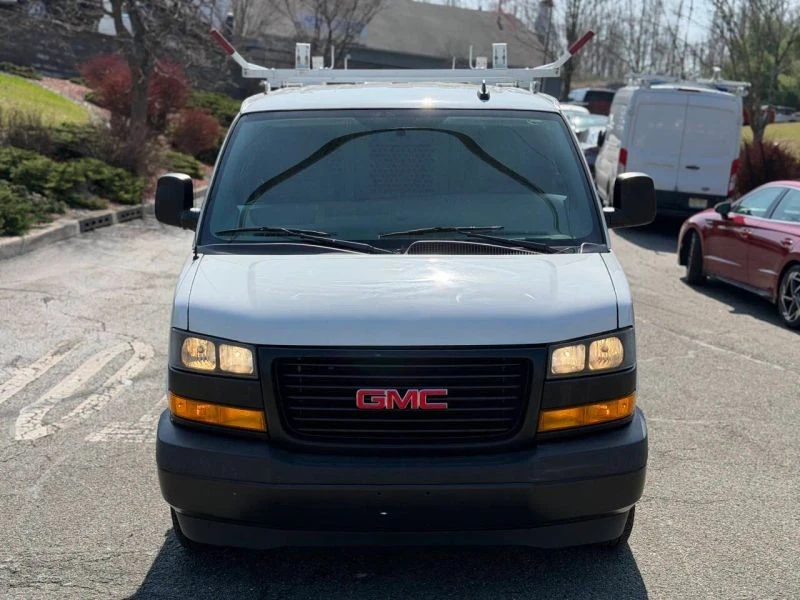 2019 GMC Savana - Image 3 of 12