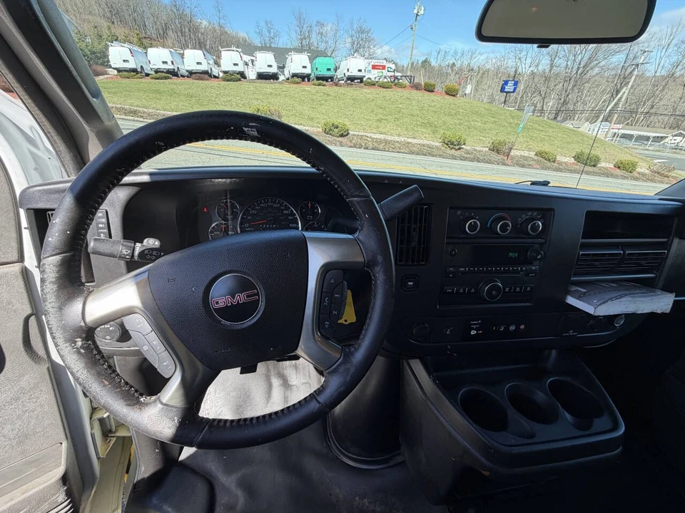 2019 GMC Savana - Image 8 of 20