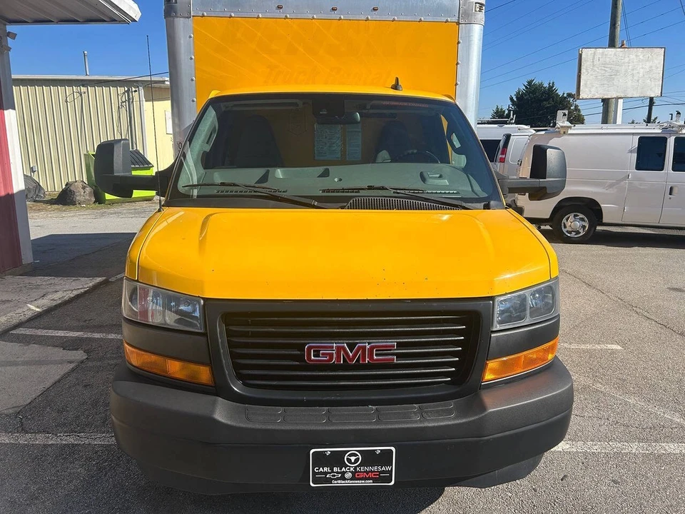 2019 GMC Savana - Image 11 of 21