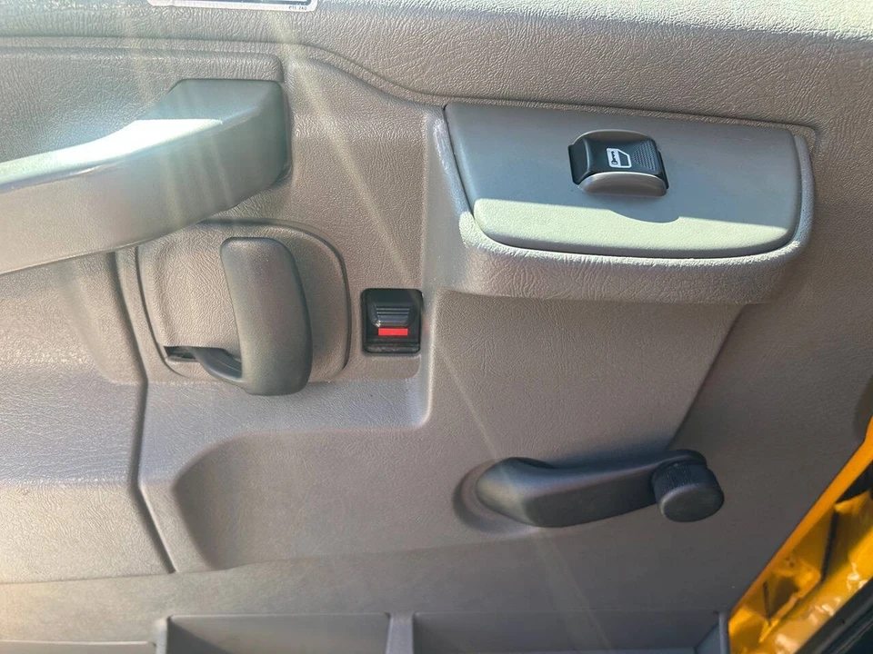 2019 GMC Savana - Image 14 of 21