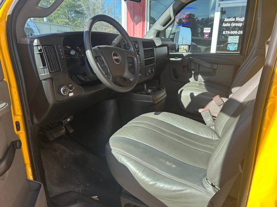 2019 GMC Savana - Image 13 of 21